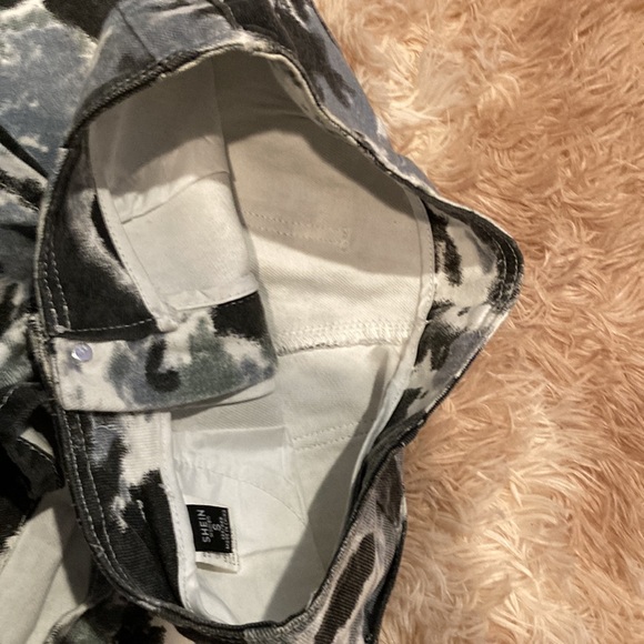 Shein - Picture 6 of 6